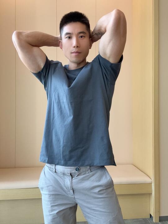 39岁大叔穿上唔刃也有型！