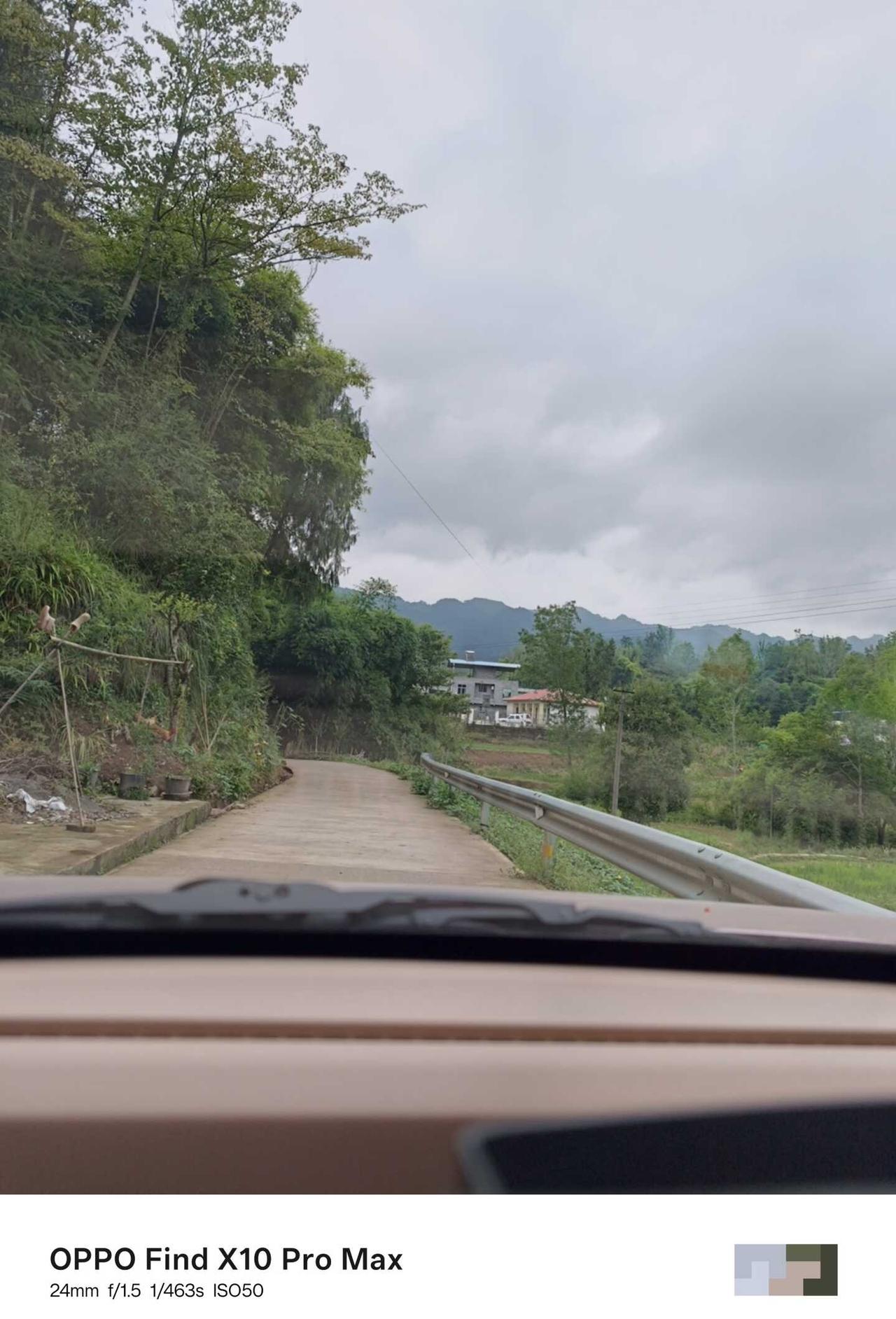 这台OPPO Find X10 Pro Max拍照真的超出预期！开车进山，隔着车