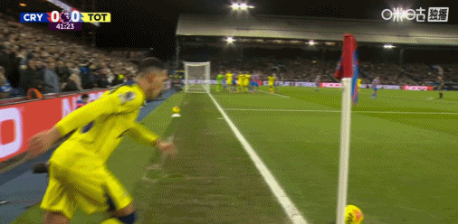 【英超】热刺1比0水晶宫北京时间12月29日，英格兰足球超级联赛第18轮，水晶宫