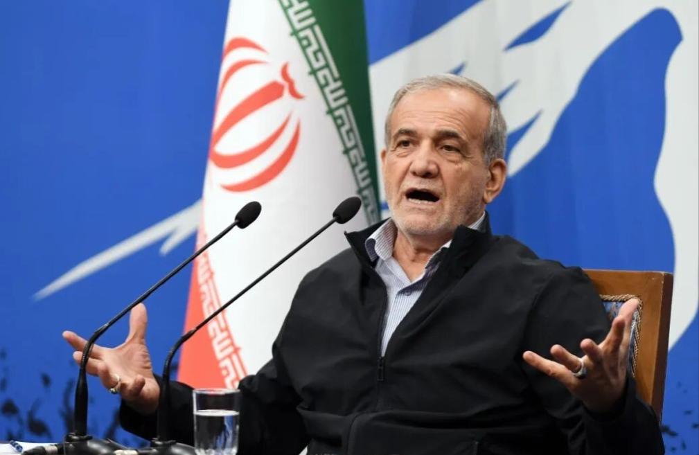 美伊战争的三种可能结果，第一种最不可能！
第一种结果：伊朗“改朝换代”（发生的可