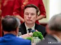 趁美伊开战漫天要价，马斯克把军网费暴涨五倍！

·军事榜，据路透社北京时间202