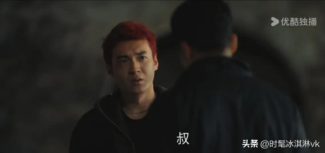 《以法之名》万潮迟早被万宏这个叔叔害死，一句话暴露行踪[灵光一闪]

万潮看到叔