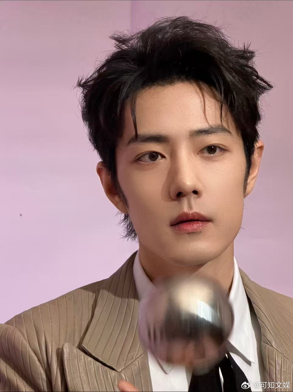 肖战故事在此间尽藏肖战18宫格live肖战18宫格live，故事在此间尽藏， 