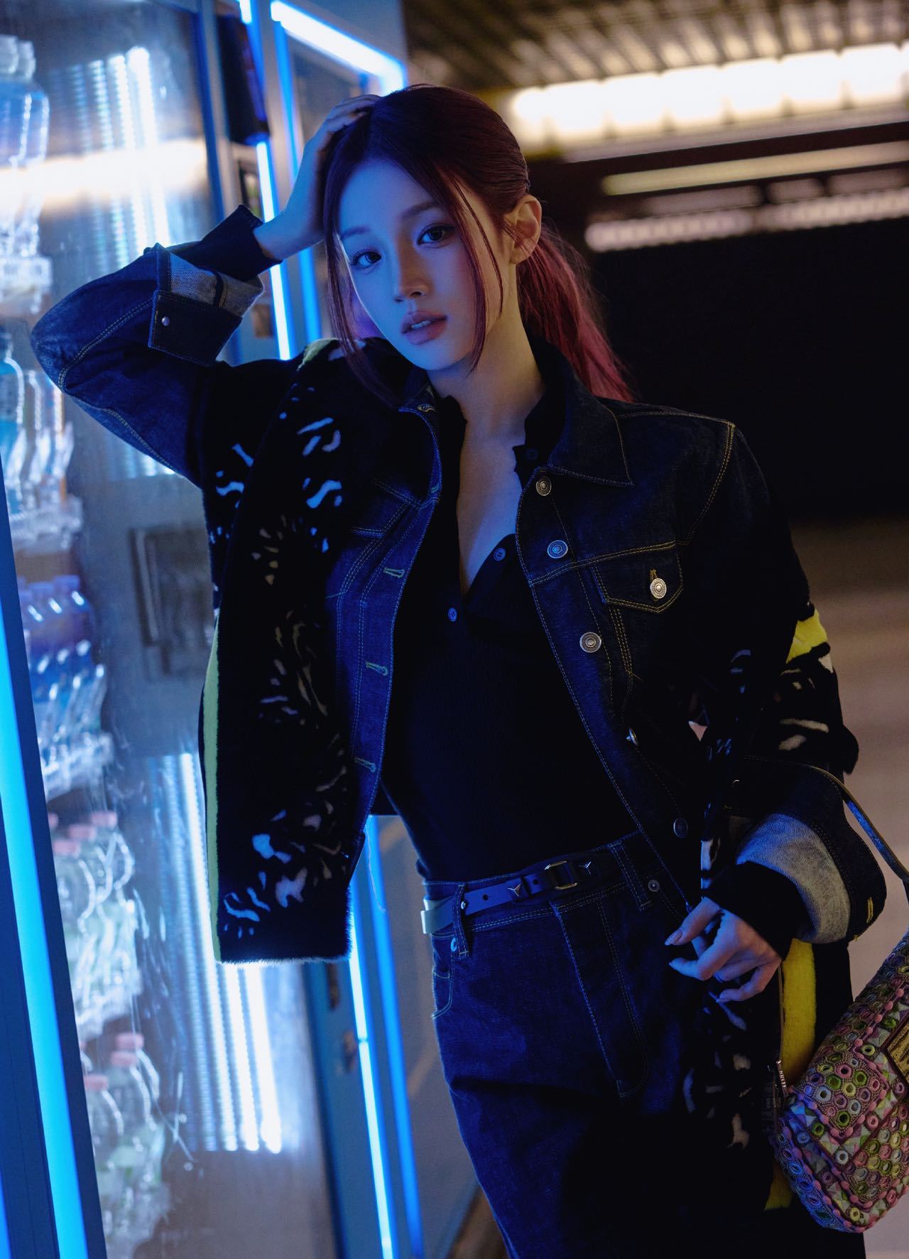 宋雨琦 × FENDI 2026秋冬大秀造型大片 📸 宋雨琦红发低马尾好飒米兰