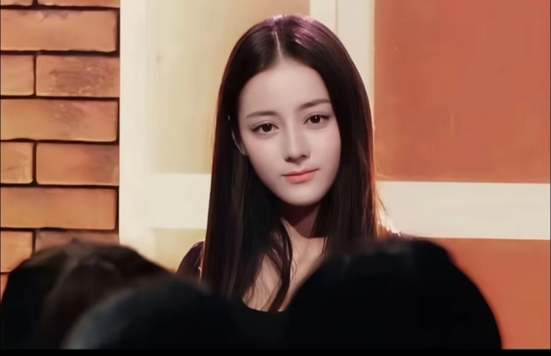 天资真是个残忍的东西，这张脸真的自带星光… 