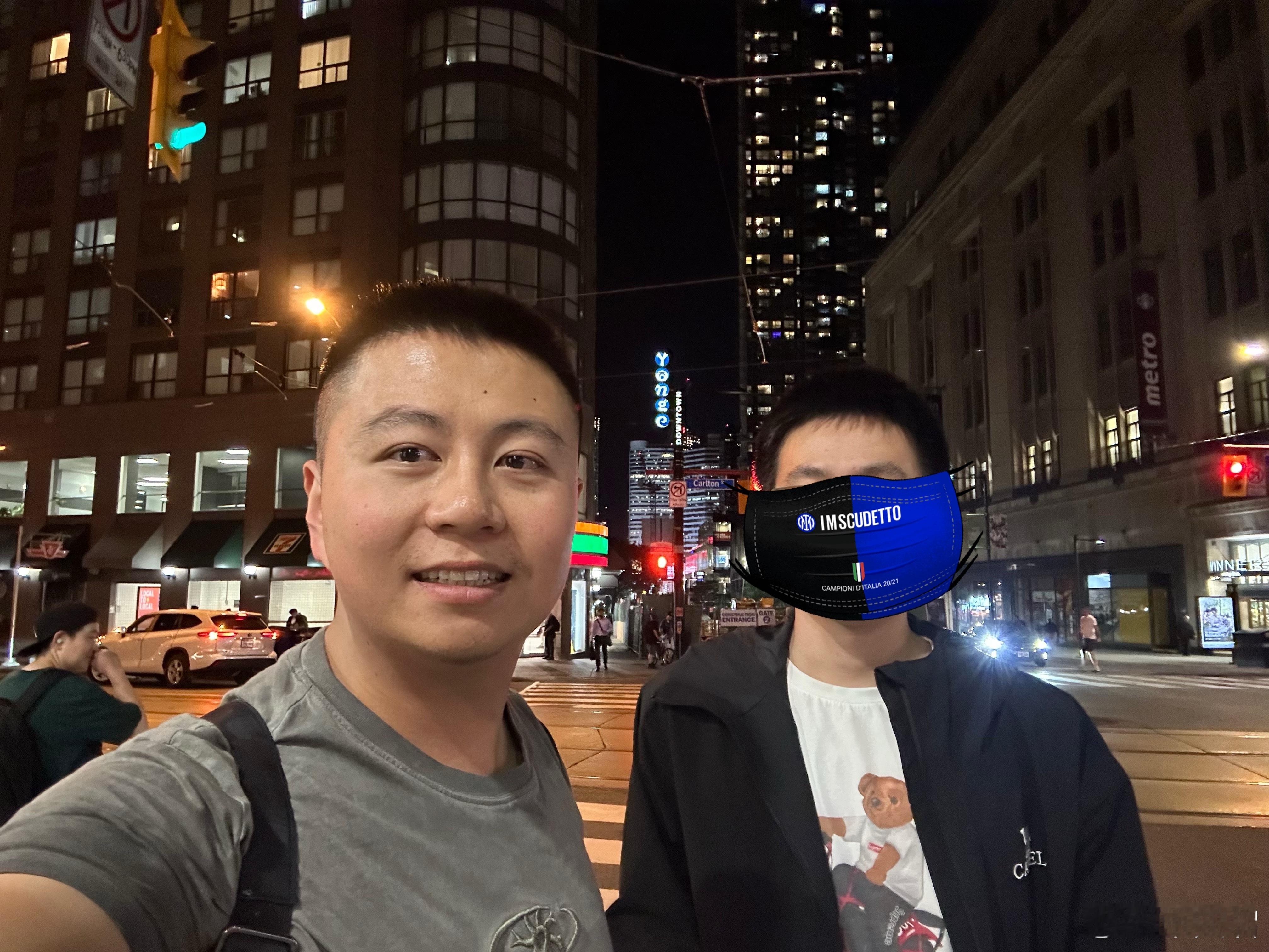 【北航本科毕业，被迫选择加拿大】在多伦多的晚上，我见到了一个多大的博士生托尼，他