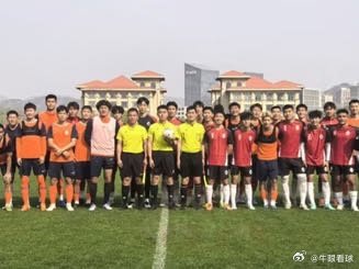 泰山队热身赛2比1赢球，两名国字号球员伤势无碍，31日国足对阵喀麦隆网页链接