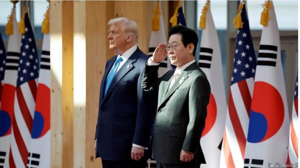 韩国总统李在明与特朗普会谈 提及发展核动力潜艇计划
韩国总统李在明在与美国总统唐