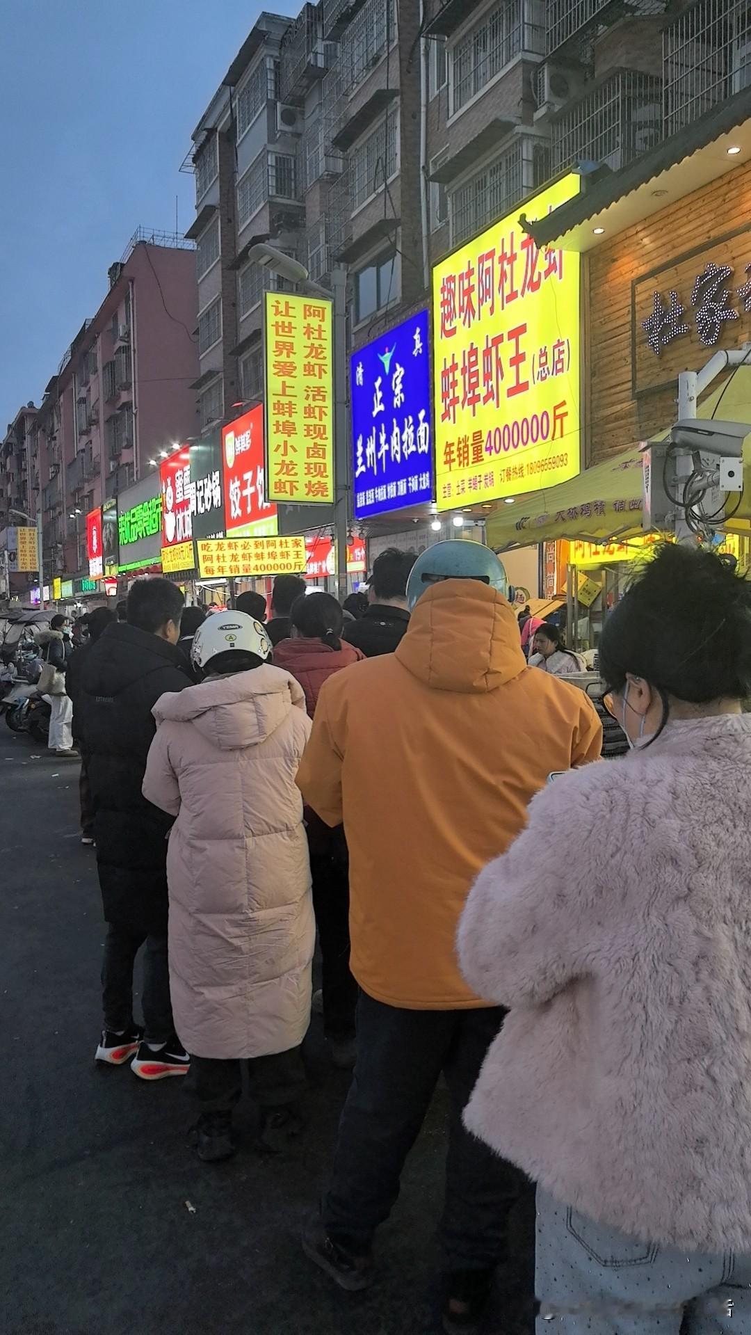 集卡领红包新春之际，愿你怀抱梦想，步履不停，前程似锦，繁花簇拥。