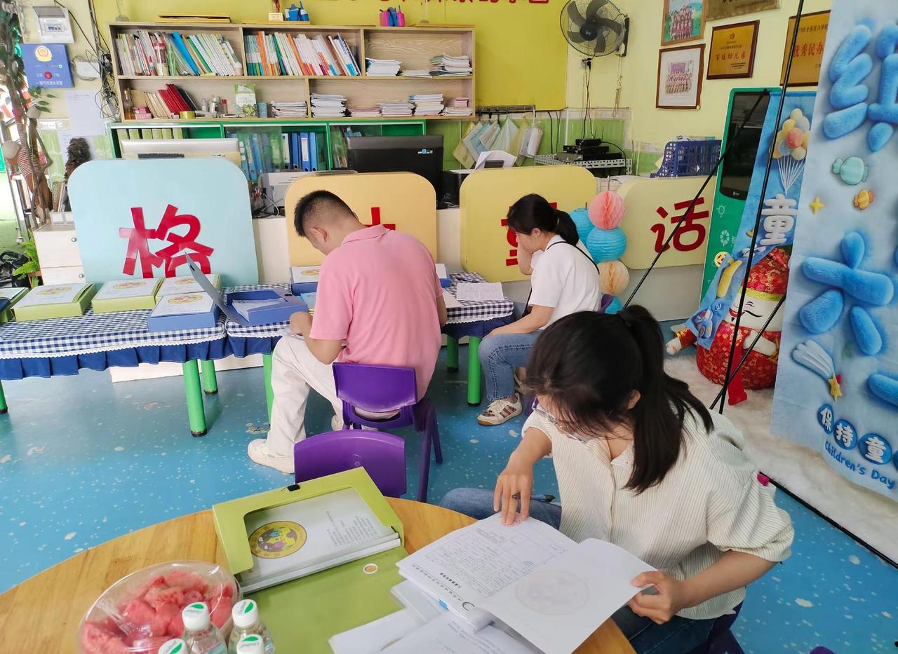 🏠格林童话幼儿园📝 迎检促规范，护航成长路。 ✨       今日喜迎县级妇