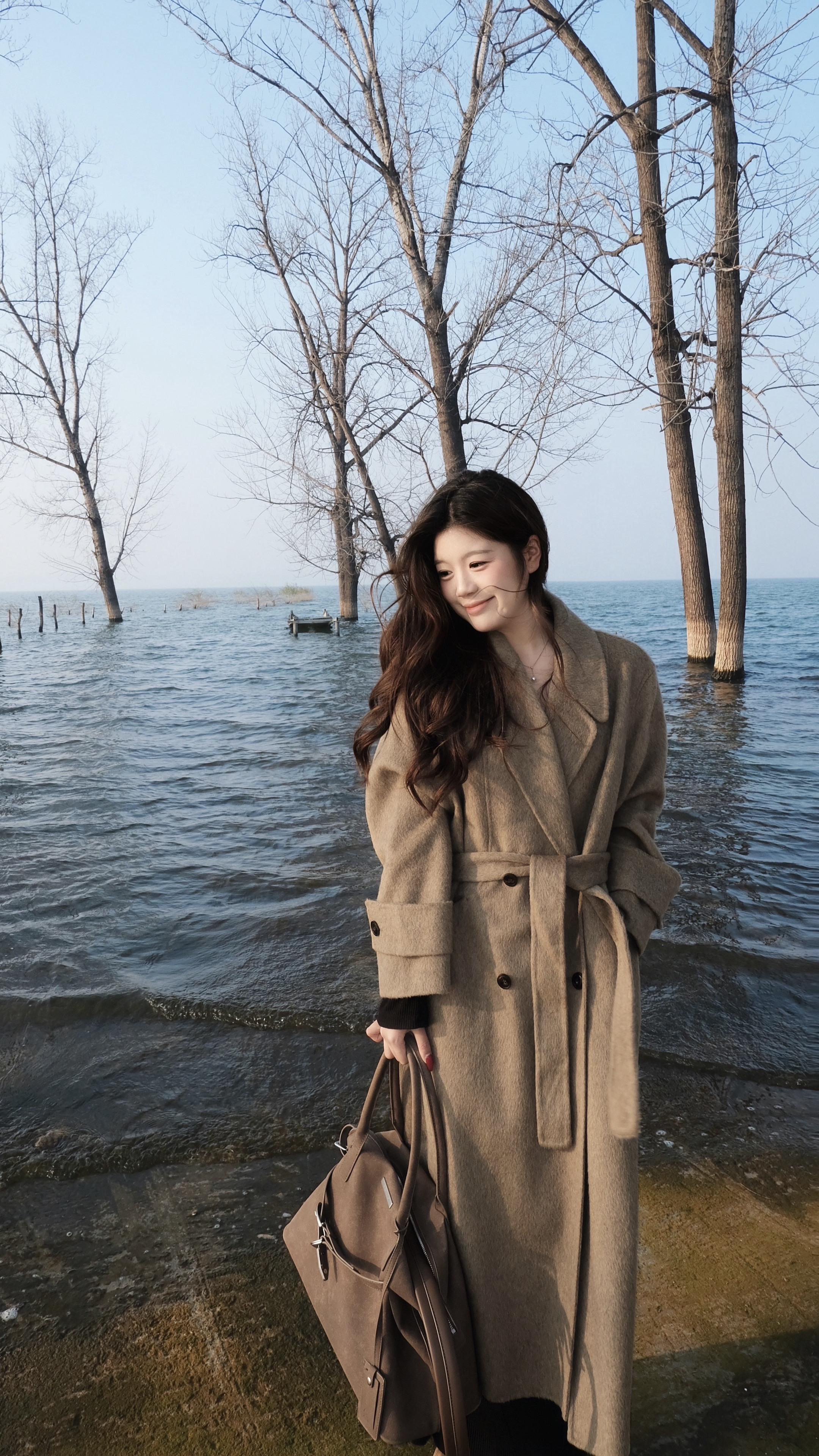 这一年 无论好与坏都快结束了 是成长是经历 旧日事归于尽 往事清零一切...