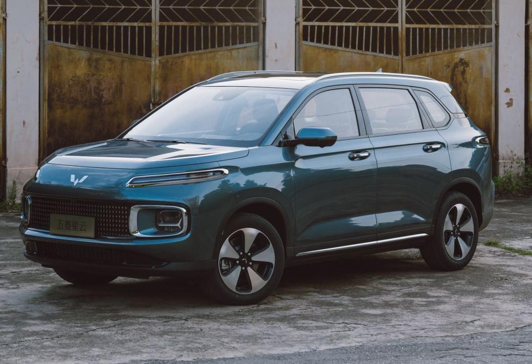 五菱又来搞事情了，新车颜值高空间还很大，又要大卖了？
 
五菱今年动作不断，接连