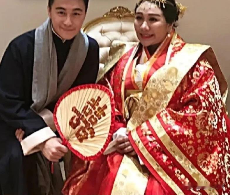 妈呀！何超盈这是瘦了半个自己吧？8年前和8年后对比，简直判若两人，不仅颜值高了，