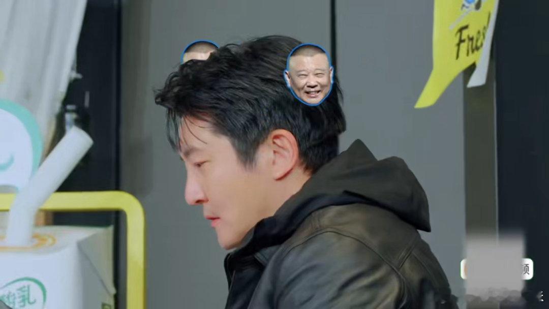 郭京飞的嘴比伴奏还忙郭京飞一开口锅碗瓢盆都来了四人组队挑战阿卡贝拉名场面来袭，郭