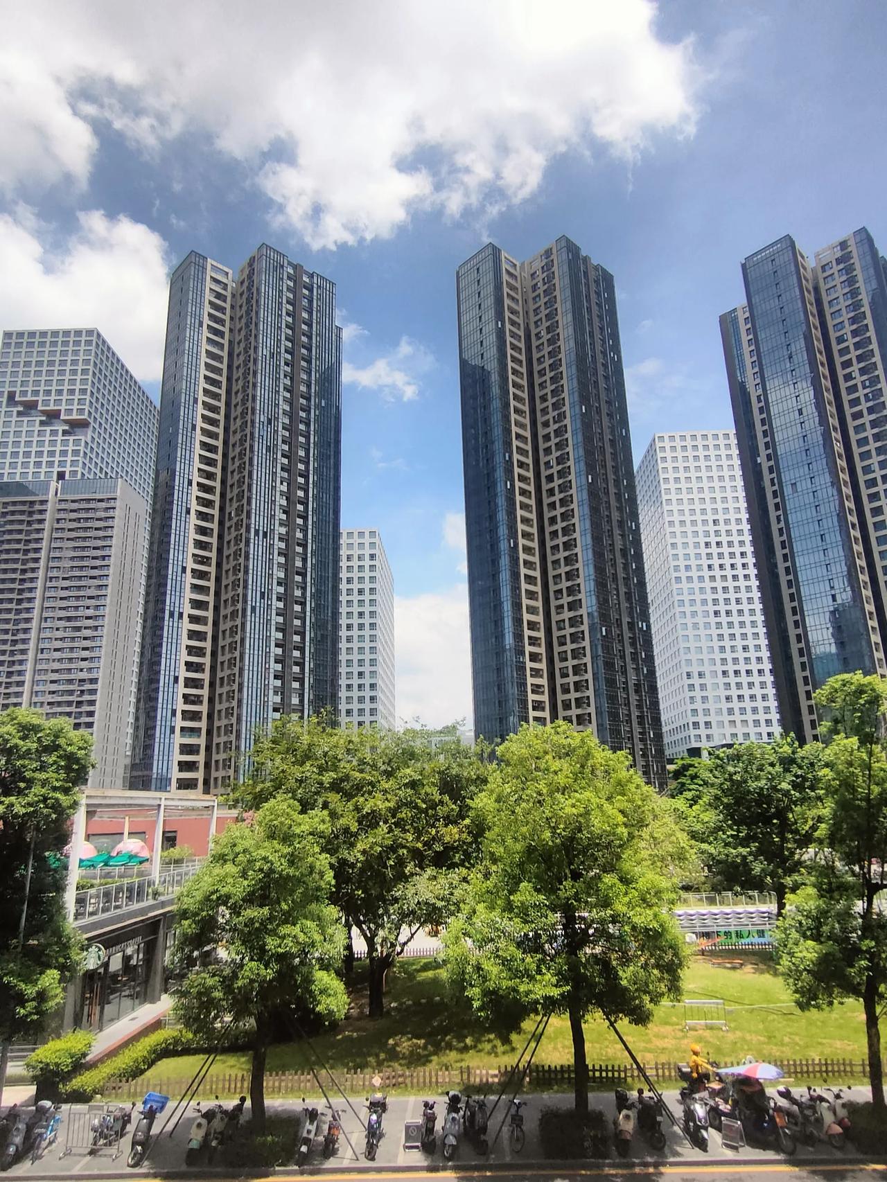 #谈谈买房后的体会#买房带给我三大翻天覆地的变化，大家看看能理解不？

自从买了