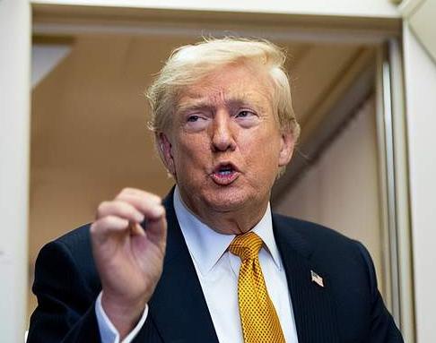 全球不少资源出口国的能源贸易，时常会受到域外力量的外部干预，这类干预不局限于军事