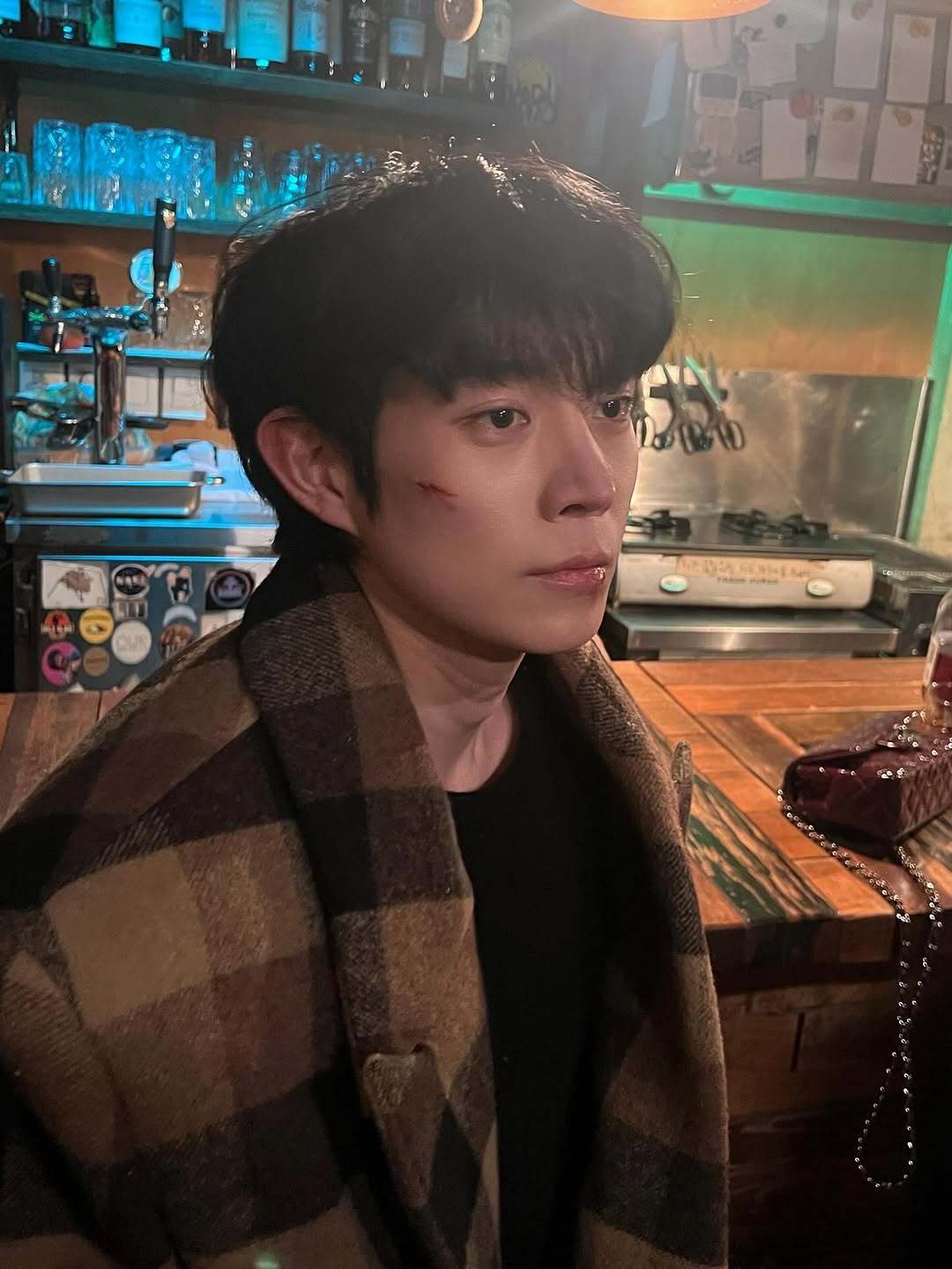 俊瑞的饰演者金永大  更新[ins:@ youngdae0302] 