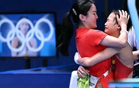 东京奥运会后，全红婵经历了生长发育期的挑战，特别是“207C”动作曾让她频频失误