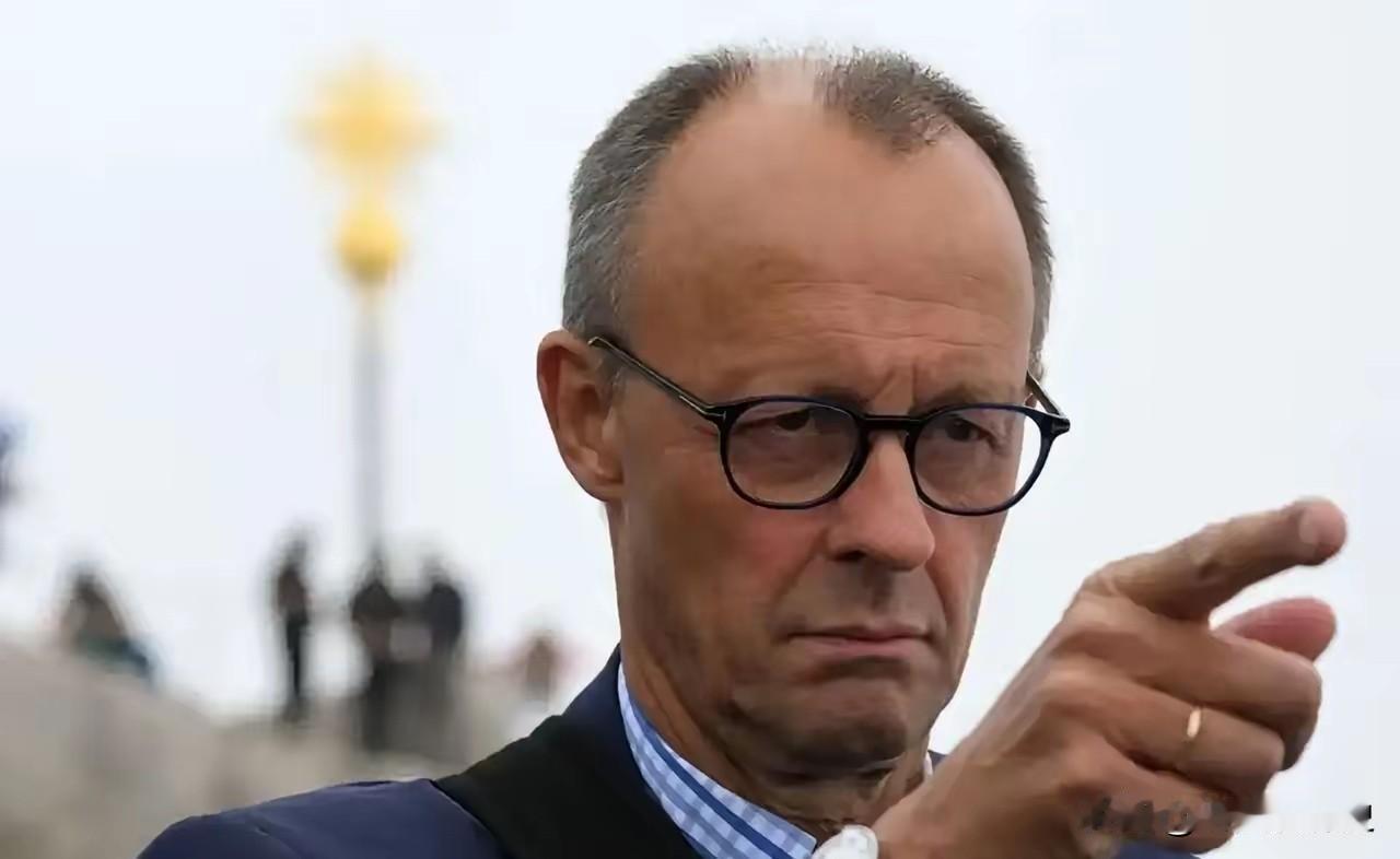 默茨：“德国不是超级大国的棋子。”
德国总理默茨在新年致辞中表示，德国有能力通过