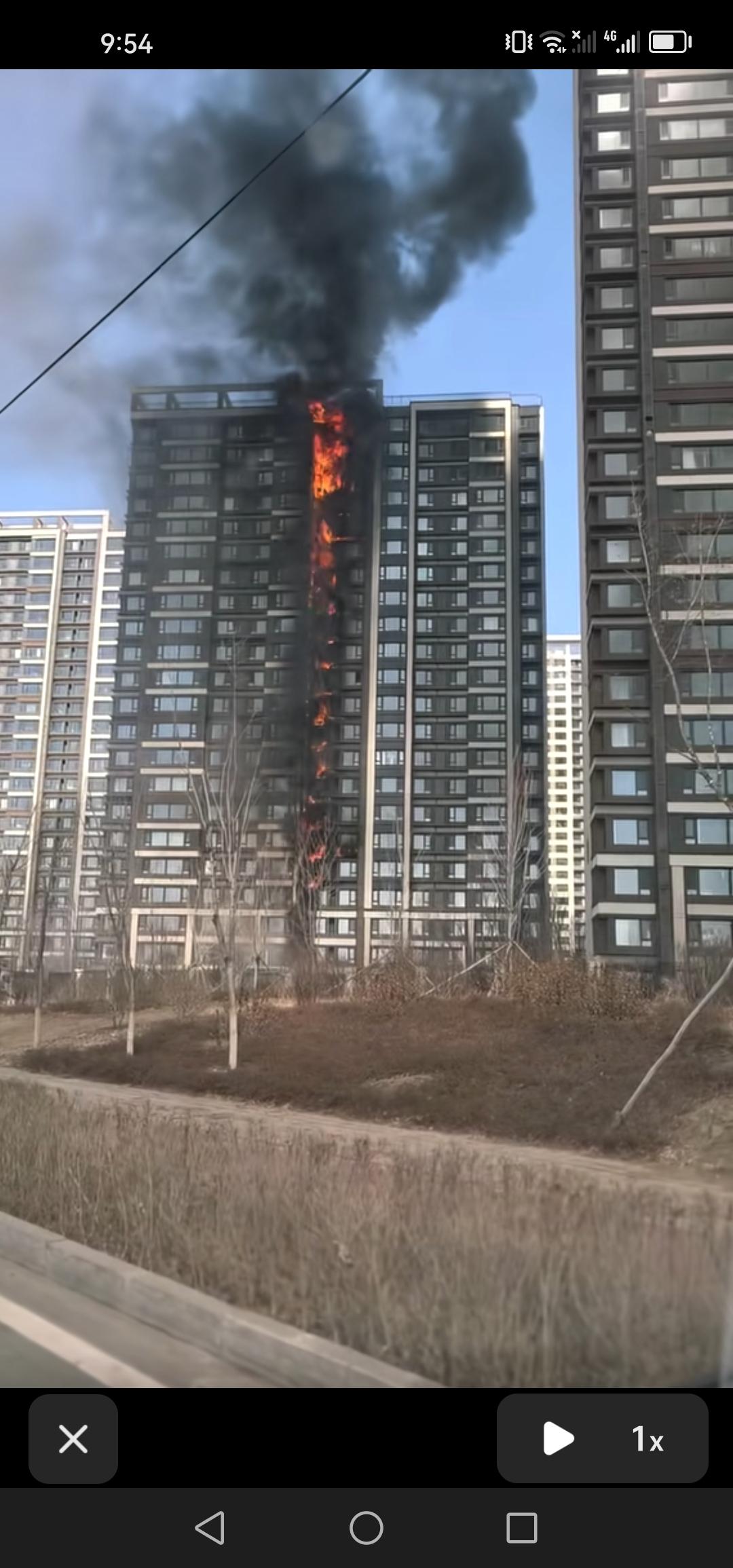 长春一高层小区发生火灾，春季防火着实重要，好在未造成人员伤亡。

今日，长春某小