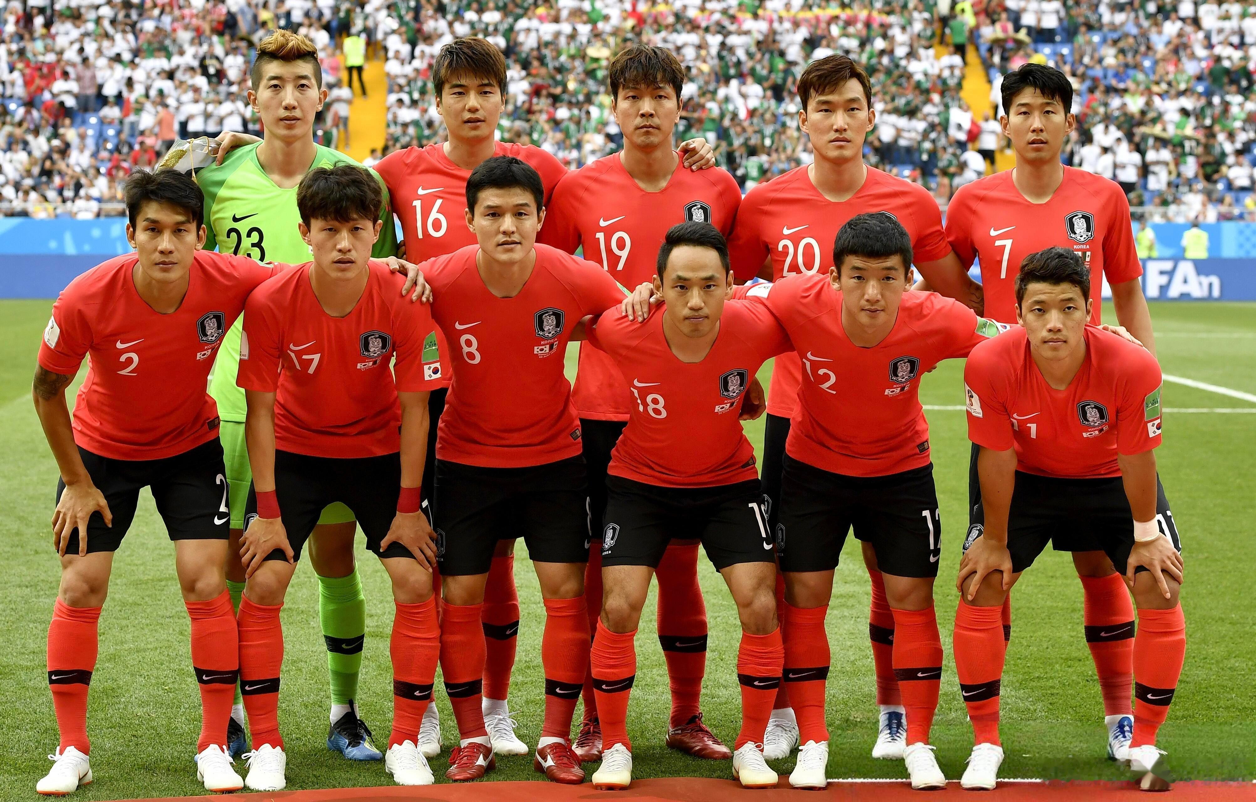 韩国掀翻欧洲强队靠什么落后依旧全力冲刺，韩国队用充沛体能和强硬拼劲顶住压力。团队