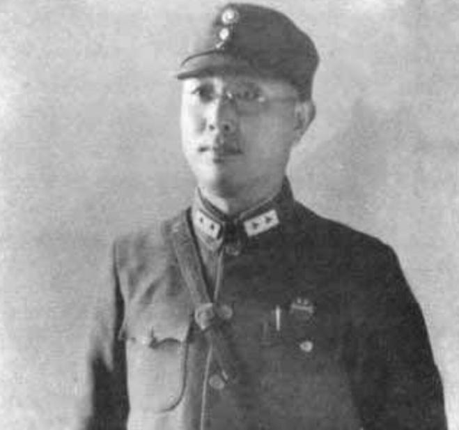 1949年5月，国军中将张轸去武昌劝说鲁道源一同起义，不料鲁道源却向顾祝同告了密