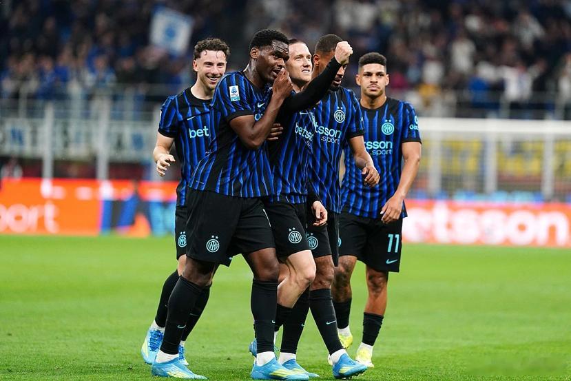 国米3-0轻取卡利亚里 领跑意甲优势扩大4月18日意甲第33轮，国际米兰主场3-