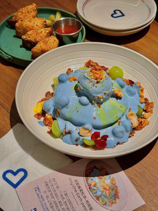 🌍地球雪糕松饼登陆万菱汇！限定款美炸了！