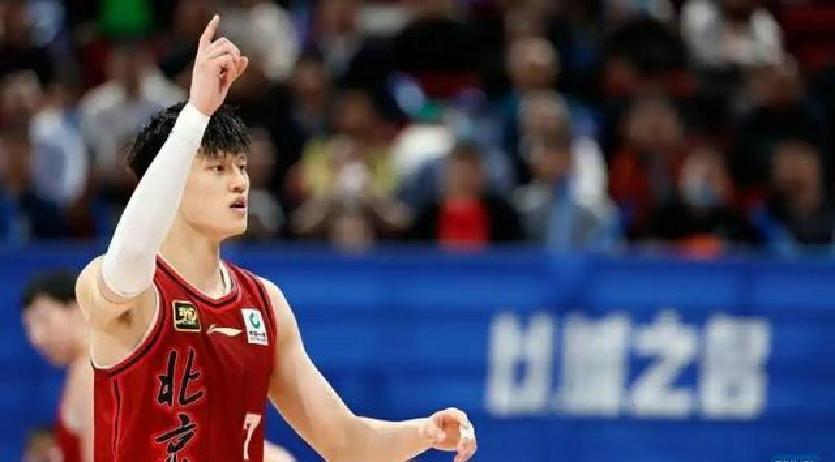 北汽男篮昨天在俱乐部杯赛首轮就栽了大跟头，76比107被青岛队打得满地找牙，这开