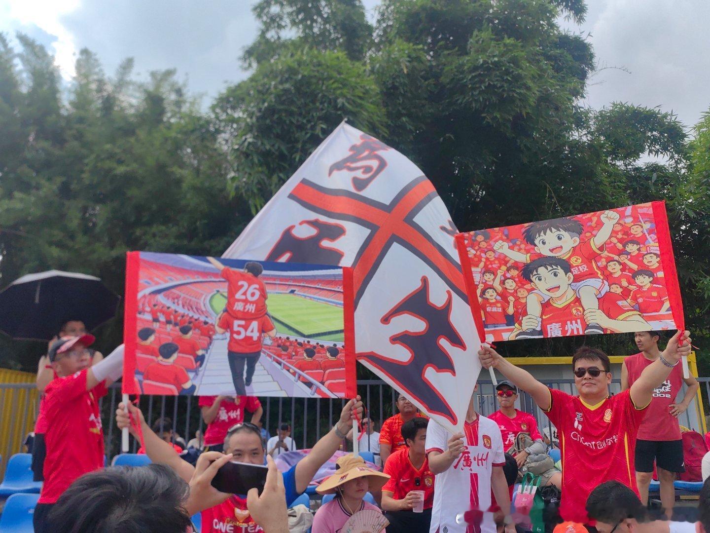 中冠现场恒大青训广东足球中冠联赛
