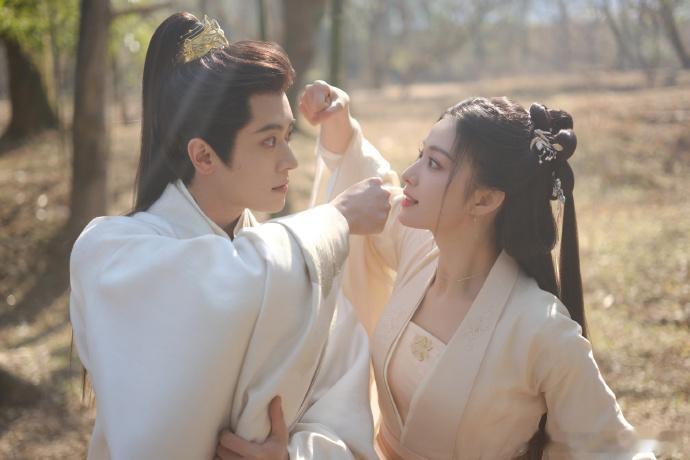 这不是综艺这是婚礼现场咋这么多我喜欢的cp啊，完全就是婚礼现场啊！看到了这一次的