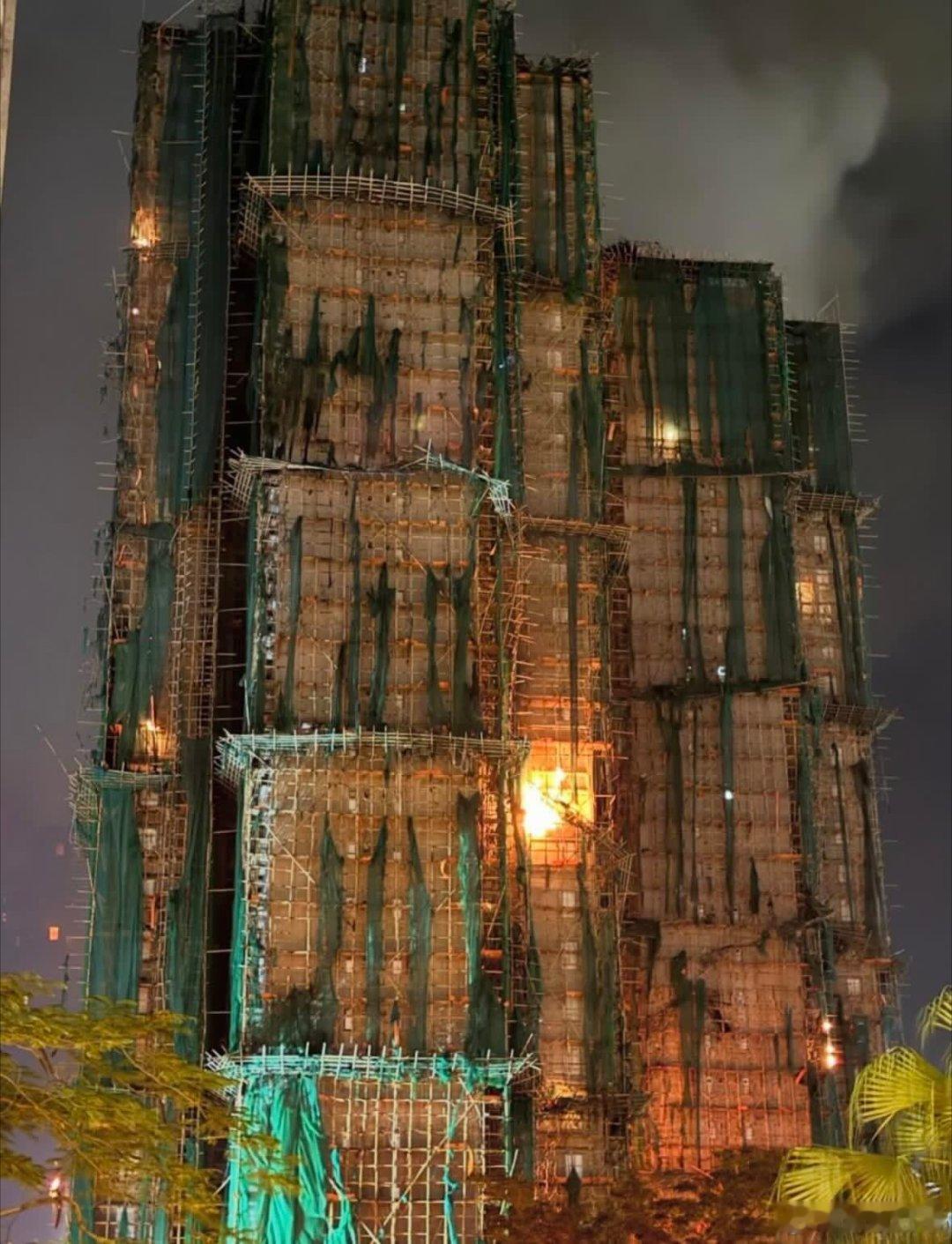 香港火灾已致44人遇难搭这么高的房子，居然还用竹子的脚手架，我是真没想到。竹子和