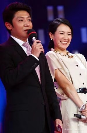 撒贝宁 章子怡两位都已经开启新生活我觉得还是不要过多去猜测和讨论了吧，而且也已经