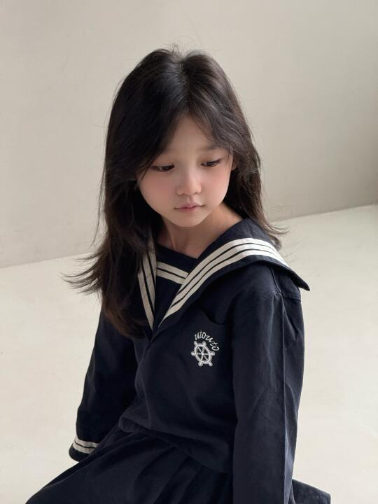哇哦！是可爱的小学妹呀！