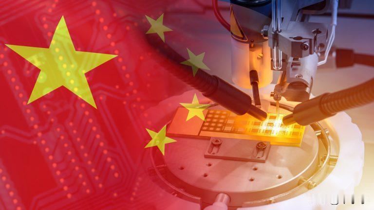 美国巨头傻眼了
跑到韩国抢的“香饽饽”要凉凉了，中国竟然要产量HBM3？AI供应