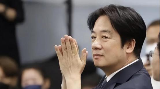 武统、和统都没希望了？台湾军事专家：中国已经走上了第三条路
 
麻烦看官老爷们右