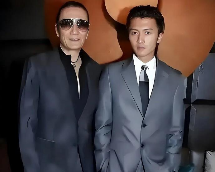 谢霆锋宣布谢贤离世 我小人之心，就看他那个前女友COCO会不会就此引流带货？ 