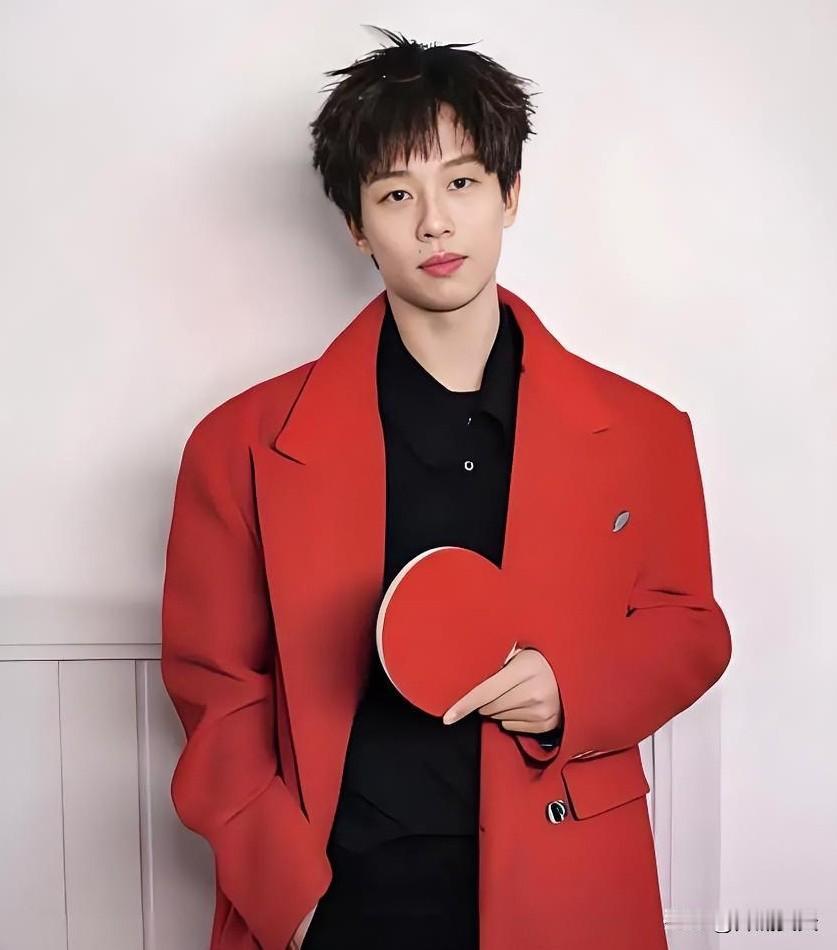 林高远近况：不打国乒，照样忙得很实在。
好久没林高远消息？他可是没闲着。自打今年