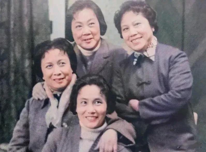 4位宗师，撑起了越剧小生艺术的半壁江山

尹桂芳，被誉为"越剧皇帝"，是越剧小生