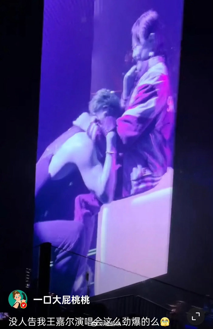 生粉能接受自己的哥哥这样“媚粉吗” 