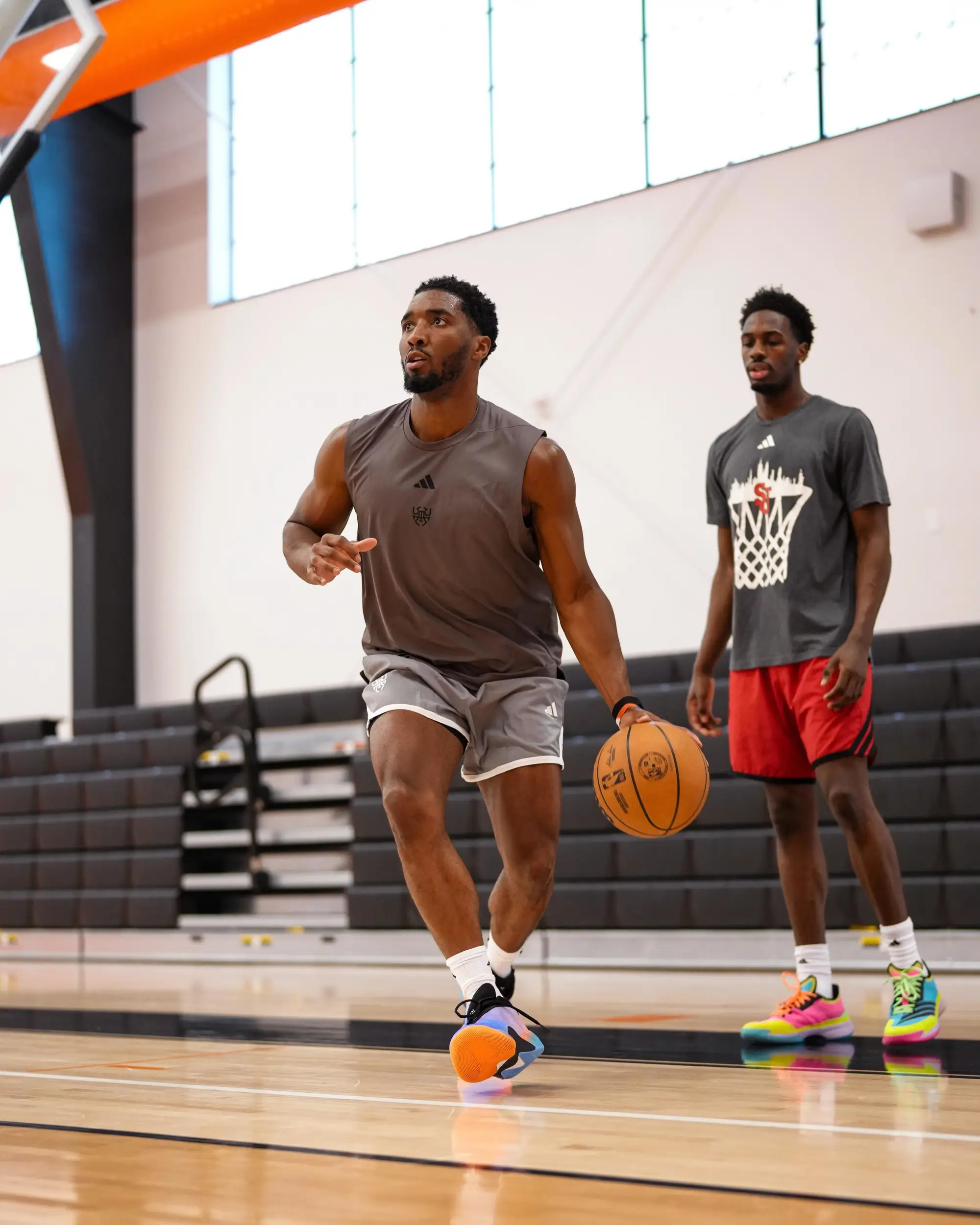 保持训练🏀米球王上脚米切尔8代👟克利夫兰骑士骑士nba米切尔