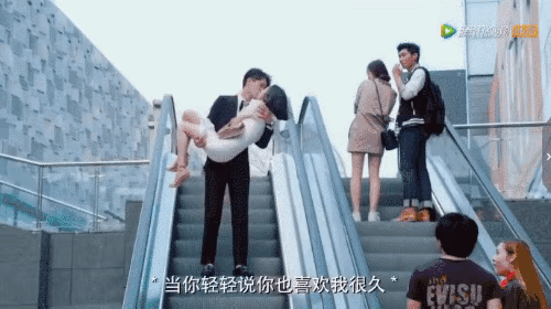 没有十年脑血栓都想不出这场吻戏 