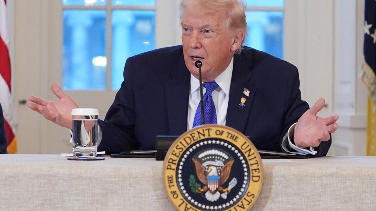 特朗普说，如果美国不得到格陵兰，中国和俄国就会得到。这个扯的有点离谱了。中国好像