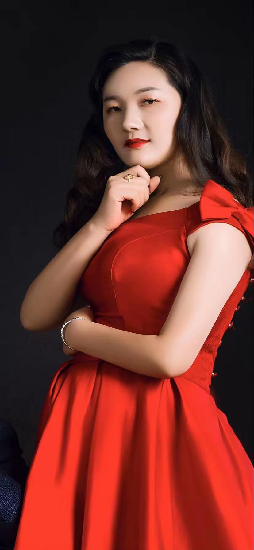 我要把自己嫁了。既然没人敢接招。🤭🤭