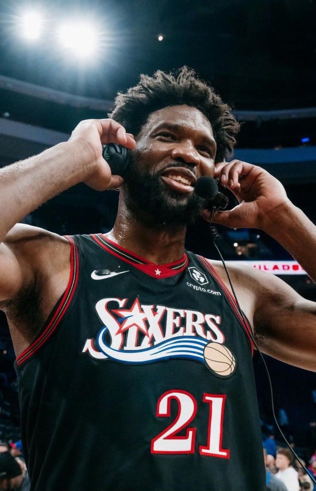 这样的恩比德，还能重返全明星吗？
恩比德本赛季截至目前仅出战13场，场均上场27