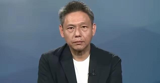 大陆帮台湾农民把货卖出去了，钱装进口袋了，选票还是投给民进党！

这事儿听起来真