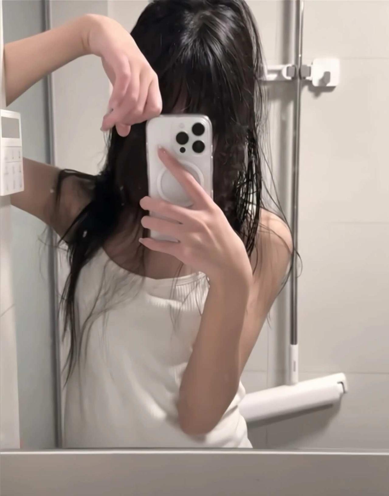 没等18…但我拿了16pro
16pro我拿了新款18就留给你们了[笑哭][笑哭