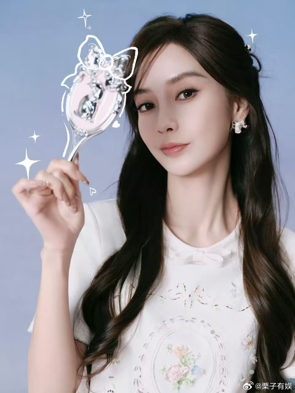 angelababy粉裙映蝴蝶结angelababy专属绮梦angelababy