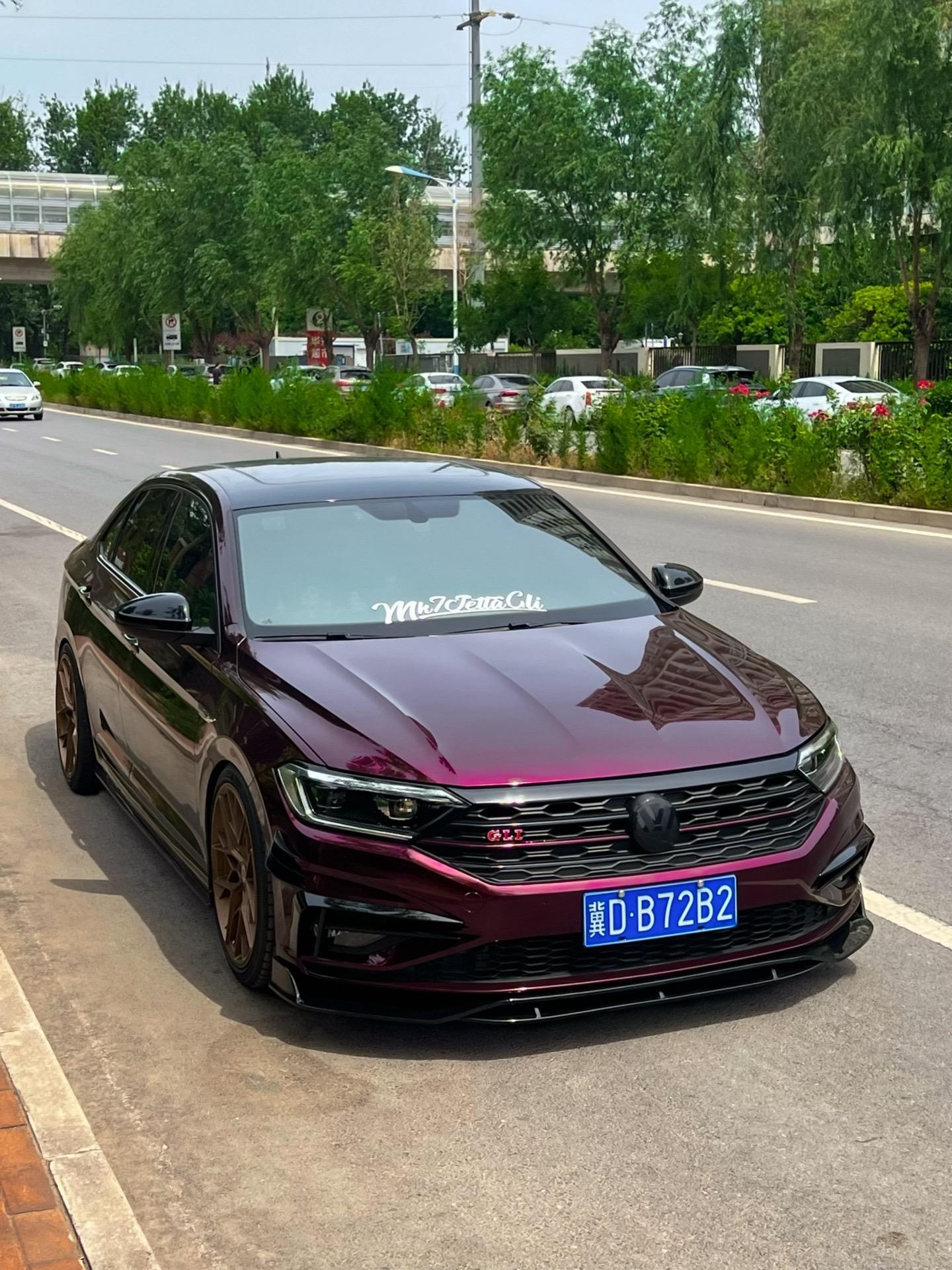 买到自己喜欢的车，已经很了不起了好吧。