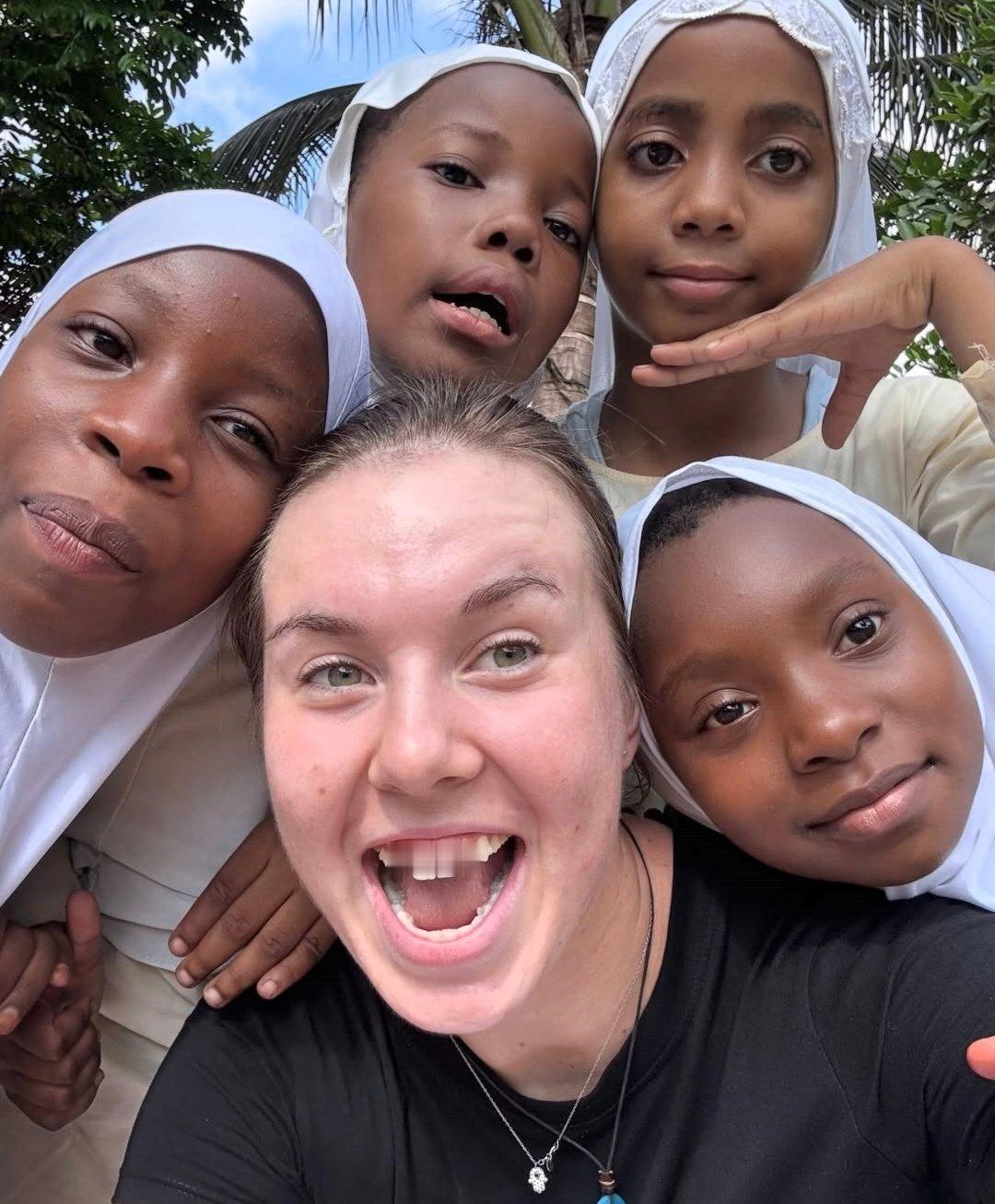 诺斯科娃去坦桑尼亚做志愿者网坛风云